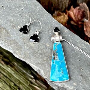 SET! Turquoise, Onyx Necklace & Earrings